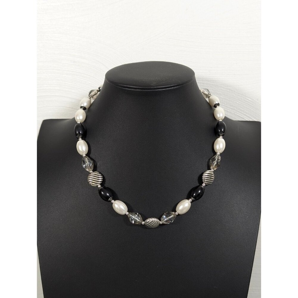 Dana Buchman Black White Faux Pearl Beaded Necklace 19 in Boho Modernist